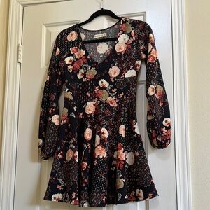 Abercrombie & Fitch Black and Red Wrap Midi Dress